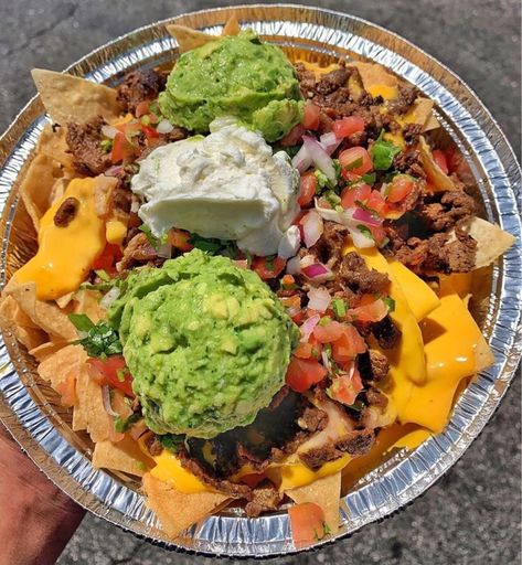 Cheesy Nachos, Food Babe, Food Therapy, Healthy Food Motivation, Delicious Snacks Recipes, Unhealthy Food, Food Obsession, Pretty Food, Food Cravings