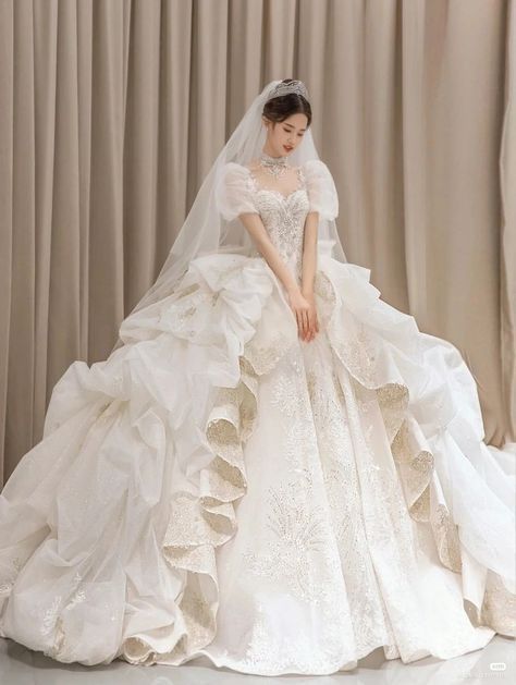 Big Puffy Dresses Ball Gowns, Puffy Dresses Ball Gowns, Big Puffy Wedding Dresses, Puffy Wedding Dresses Princesses, Big Fluffy Dress, Big Wedding Dresses Ball Gown, Princess Wedding Dresses Ball Gown Fairytale, Big Princess Wedding Dresses, Wedding Dress Fluffy