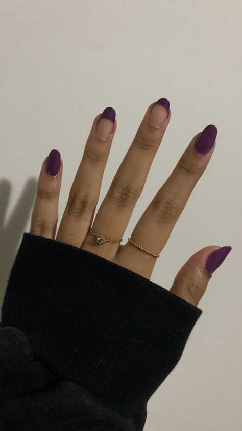 Purple Nails With Initial, Dark Purple Nails With Design, Purple Almond Nails, Purple Gel Nails, Dark Purple Nails, Uñas Ideas, Violet Nails, Purple Acrylic Nails, Purple Nail Designs