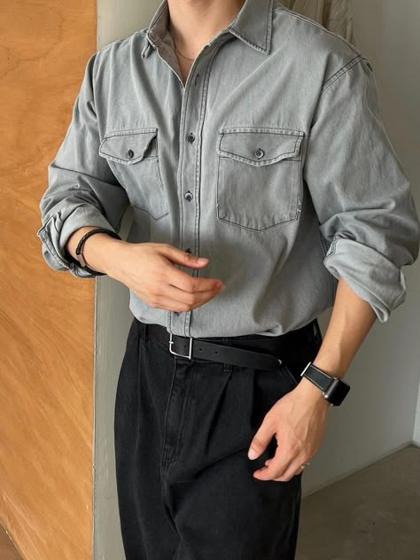 Grey Shirt Outfit Men, Taehyung Fits, Boyfriends Outfits, Gray Shirt Outfit, Men Style Outfits, Boyfriend Outfits, University Uniform, Colors Clothes, Basic Closet