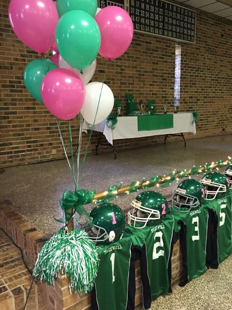 Football banquet Football Bleachers Decorations, Parade Float Football Theme, Homecoming Arches Football, Football Sports Banquet, Football Banquet Ideas High School, Football Banquet Backdrop, Football Centerpiece Ideas, Flag Football Banquet, Football Banquet Ideas