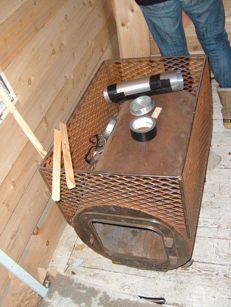 How to Build a Sauna Out of a Shed Sauna Homemade, Build A Sauna, Sauna Wood Stove, Homemade Sauna, Sauna Stove, Diy Sauna, Building A Sauna, Wood Sauna, Sauna Diy