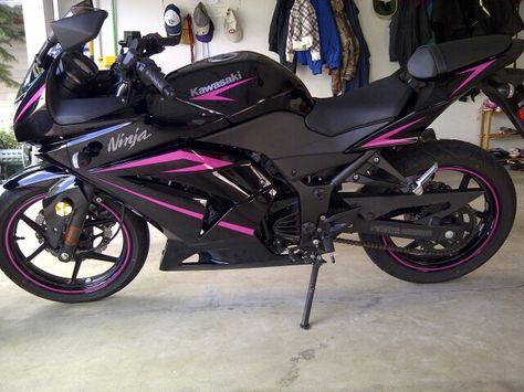 Pink Ninja 400, Meta Ads, Pink Motorcycle, Ninja 400, Motocross Love, Image Moto, Motorcross Bike, Custom Sport Bikes, Yamaha Bikes