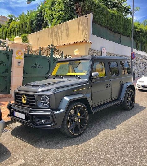 Luxe Plug on Instagram: “Rate this Mansory G63 1-100👇 Tag someone that needs to see this! ⠀⠀⠀⠀⠀⠀⠀⠀⠀⠀⠀⠀ @pistons.brothers ⠀⠀⠀⠀⠀⠀⠀⠀⠀⠀⠀⠀ #mansory #g63 #g63amg #gwagon…” Men Adventure, Luxury Concierge Services, Mercedes Suv, Adventure Life, Suv 4x4, Mercedes G Wagon, Nissan Gt, Learning Platform, Classy Cars