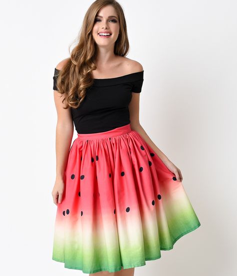 Unique Vintage 1950s High Waist Watermelon Circle Swing Skirt Watermelon Skirt, Watermelon Outfit, Watermelon Print, Moda Vintage, Vintage Skirt, Skirt Outfits, Vintage 1950s, Melon, Unique Fashion