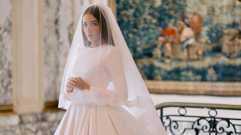 The Story Behind Olivia Culpo’s Traditional Dolce & Gabbana Ballgown for Her Rhode Island Wedding Two Lost Souls, Nails For Wedding, Celebrity Brides, Champagne Drinks, Silk Bodysuit, London Bride, Fashion Newsletter, Rhode Island Wedding, Christian Mccaffrey