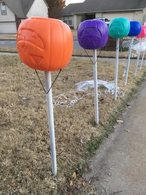 How To Decorate Holiday Yards - Halloween Ghosts and Christmas Lollipops | Hometalk Backyard Sandbox, Easy Backyard Diy, Christmas Lollipops, Backyard Playhouse, Plastic Pumpkins, Book Diy, Raised Garden Beds Diy, Easy Backyard, Backyard Lighting