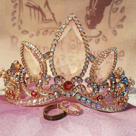 Repuzel Crown, Rapunzel Quinceanera Crown, Rapunzel Quinceanera Theme Tiara, Repunzle Quinceanera Themes, Tangled Crown, Rapunzel Quinceanera Theme, Tangled Quince, Rapunzel Quince, Rapunzel Tiara