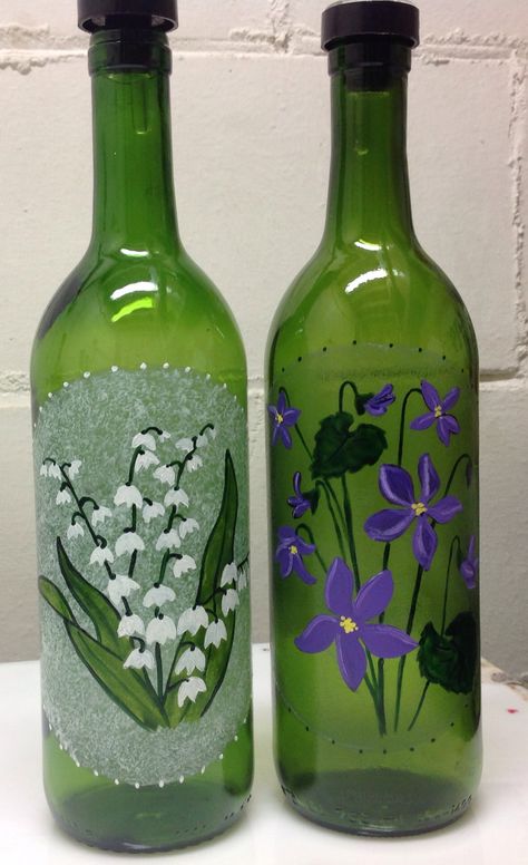 Creative Art Ideas, Simple Watercolor Painting, Beer Bottle Art, Water Paints, Bottle Art Projects, Watercolor Painting For Beginners, Painted Glass Bottles, Painted Glass Vases, Hand Painted Wine Bottles