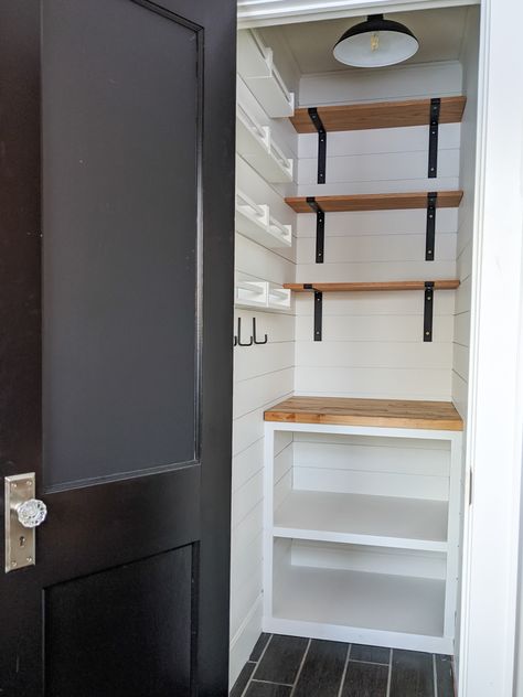 Small Pantry Closet, Desain Pantry Dapur, Narrow Pantry, Pantry Redo, Tiny Pantry, Pantry Renovation, Pantry Closet Design, Deep Pantry, Pantry Inspiration