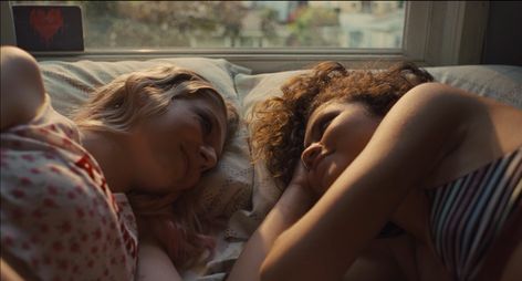 A24 Aesthetic, Anna Banana, Zendaya Coleman, Best Friendship, Coming Of Age, Film Aesthetic, Film Stills, The Villain, A Sea