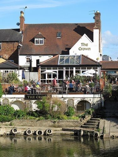 Shrewsbury, Shropshire..♔.. Shrewsbury England, Shrewsbury Shropshire, English Pub, England Countryside, British Pub, Love Wallpaper Backgrounds, Pub Signs, Love Wallpaper, The Crown