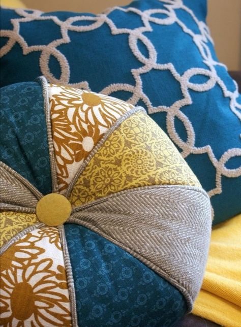 Blue And Mustard Living Room, Mustard Interior, Loft Curtains, Sunflower Bedroom, Mustard Living Rooms, Mustard Bedroom, Teal Couch, 60s Interior, Shiny Fashion