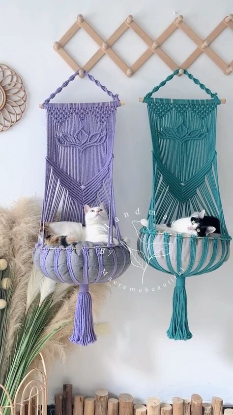 Instagram • Direct Hanging Cat Bed, Macrame Cat Hammock, Homemade Cat Toys, Cat House Diy, Cats Diy Projects, Wall Furniture, Cat Hammock, Macrame Patterns Tutorials, Macrame Projects