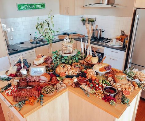 Today’s table was too good not to post twice! Also, is it really a party if there isn’t 3 cob loaves?! Cob Loaf Bread Recipe, Cob Loaf Recipes, Sweet Cob Loaf, Cob Loaf Platter, Vegan Cob Loaf, Cob Loaf, Table Settings