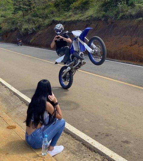 Motorcycle Guy, Biker Couple, Motorcycle Couple, Hot Biker Guys, Motocross Love, Image Moto, Bike Aesthetic, Motorcycle Aesthetic, Biker Aesthetic