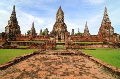 Ayutthaya Thailand, Thailand Honeymoon, Bangkok Travel, Luang Prabang, Travel Wishlist, Historical Place, Thailand Travel, Asia Travel, World Heritage Sites