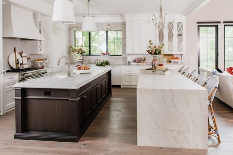 Why You Need a Trendy Double Island Kitchen Layout Double Island Kitchen Open Concept, Island Kitchen Layout, Peninsula Kitchen Layout, Double Island Kitchen Layout, Peninsula Kitchen Ideas, Kitchen Island Layout, G Shaped Kitchen, Island Layout, Double Island