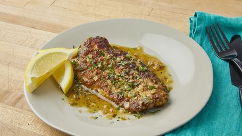 Danielle Sepsy prepares a family favorite, "Lovers' Chicken". This dish melts in your mouth and has a burst of delicious flavor after every bite. Piccata Recipe, Chicken Piccata Recipe, Chicken Piccata, Chicken Cutlets, Yummy Yummy, Cooking Techniques, Cooking Dinner, Food Network, Chicken Dishes