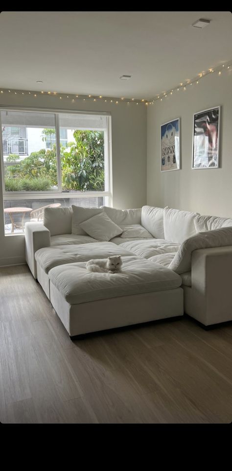 Cloud Couch Bed, Super Comfy Couch, Big Fluffy Couch, Room Couch Ideas Bedrooms, Comfortable Couches Living Room, Big Cozy Couch, Big Couches, Couch In Bedroom, Huge Couch