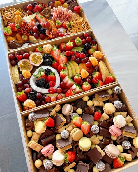 Sweet Baby Cheeses ✔️ Fresh Fruit ✔️ Sweets ✔️ Just about the perfect grazing box combination, right?! 🎈#platterco Grazing Platter Box Ideas, Dessert Graze Box Ideas, Sweet Grazing Board, Grazing Box Ideas Diy, Catering Box Ideas, Sweet Platter Ideas, Sweet Grazing Table, Sweet Grazing Platter, Grazing Box Ideas