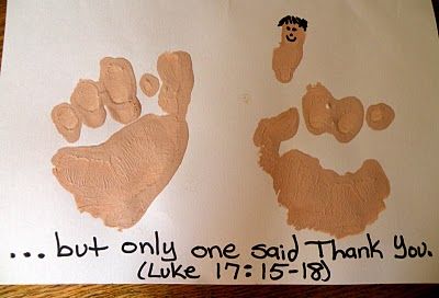 christian thanksgiving | Thankful Hand (Fist) Print Craft from The Fantastic Five Thankful Leper Craft, Discipleship Training, Preschool Thanksgiving, Christian Thanksgiving, Gratitude Board, Thanksgiving Crafts Preschool, Luke 17, Children Church, Gratitude Jar