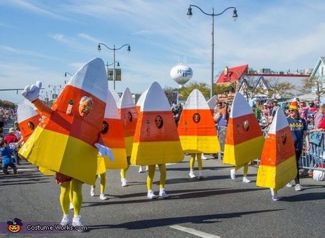 Diy Candy Corn Costume, Candy Corn Costume Women, Candy Halloween Costume Diy, Unique Group Costume Ideas, Candy Corn Halloween Costume, Easy Adult Costumes, Unique Diy Costumes, Candy Halloween Costumes, Corn Costume