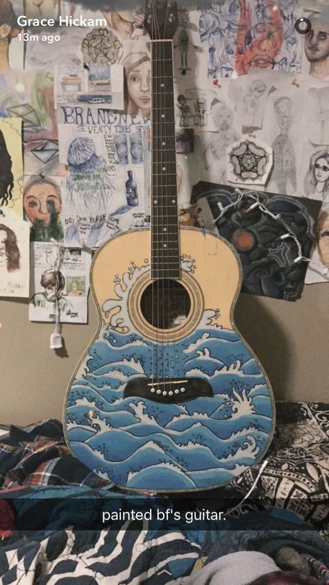 DIY ocean guitar painting Diy Guitar Design, Painted Guitar Aesthetic, Guitar Ideas Design, How To Paint Guitar, Paintings On Guitars, Paint Guitar Diy, Acoustic Guitar Painting Ideas, Painting Guitar Ideas, Painting On A Guitar