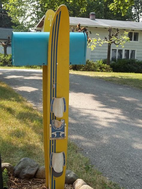 Water Ski Decor Ideas, Ski Decor Ideas, Snowboard Furniture, Shoreline Ideas, Water Ski Decor, Coastal Mailbox, Beach Mailbox, Décor Ski, Antique Skis