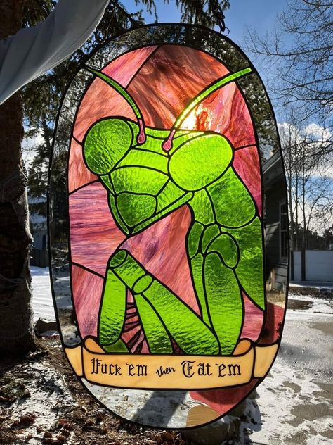 Stained Glass Praying Mantis, Stained Glass Square Patterns, Funny Stained Glass Art, Stained Glass Funny, Stained Glass Bugs, Calm Place, Glass Butterflies, Tiffany Art, Glass Window Art