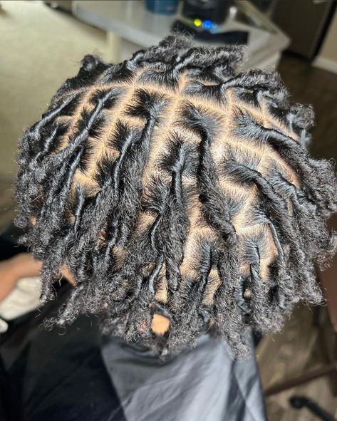 4c Starter Locs Short, Locs On Men, Medium Starter Locs, Starter Locs Men, Fire Hairstyles, Locs Starter, Locs Men, Dreads Short Hair, Future Hairstyles