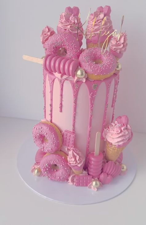 9th Birthday Cake For A Girl, Barbie Cake Ideas, Pink Themed Birthday, Girly Birthday Cakes, Girls First Birthday Cake, Modern Birthday Cakes, Donuts Cake, 9th Birthday Cake, Lol Doll Cake