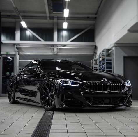 Bmw M850i, E60 Bmw, Carros Bmw, Luxury Boat, Bmw Classic Cars, Bmw Classic, Bmw Series, Best Luxury Cars, Car Games