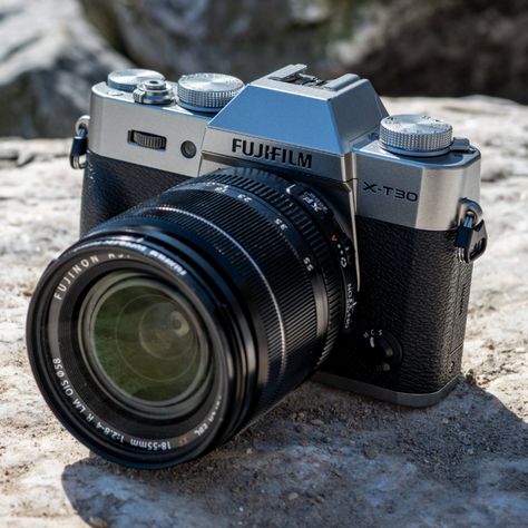 The Fujifilm X-T30 II is a great choice for anyone who wants a small and stylish camera that can deliver high-quality images and videos in various situations. It is simple to use, affordable (compared to other APS-C cameras), and has very quick and accurate autofocus. Xt30 Ii, Film Camera Photography, Office Design Inspiration, Digital Camera Photography, Fujifilm Camera, Bird Book, Film Cameras, Photography Camera, Vintage Camera