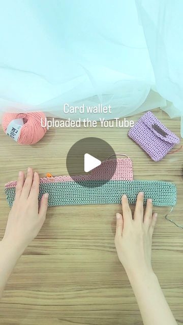 Crochet Wallet Tutorial, Crazy Crochet, Crochet Wallet, Handbags Patterns, Wallet Tutorial, Art Time, Crochet Handbags Patterns, Crochet Creations, Crochet Bags