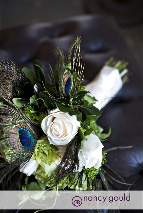 White Roses And Peacock Feathers, Peacock Feathers Vase Arrangement, Flowers With Peacock Feathers, Peacock Feathers Wedding Decor, Peacock Floral Arrangements, Vampiric Wedding, Peacock Feather Centerpieces, Peacock Feather Bouquet, Peacock Wedding Flowers