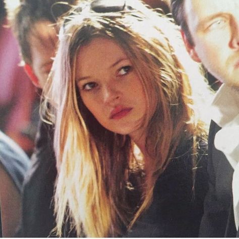 #babyface #katemoss Kate Mess, Supermodel Body, Kate Moss 90s, Kate Moss Style, Queen Kate, Miss Moss, Oh My Goddess, 90s Supermodels, Usain Bolt