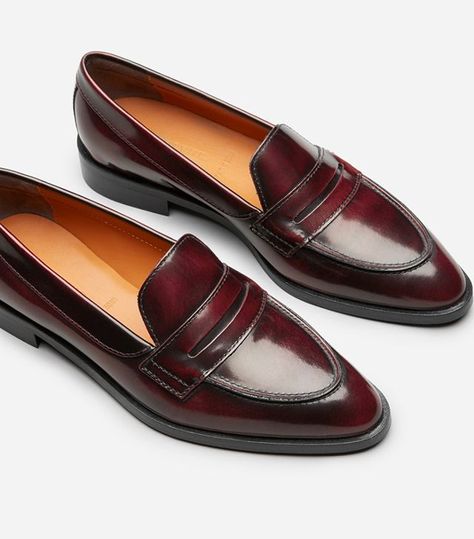 Women's Penny Loafers by Everlane in Oxblood, Size 11 Gucci Loafers Outfit, Loafers For Women Outfit, Womens Penny Loafers, Loafers Outfit, Work Shoes Women, Shoes Too Big, Minimalist Shoes, Dream Shoes, Shoes Booties