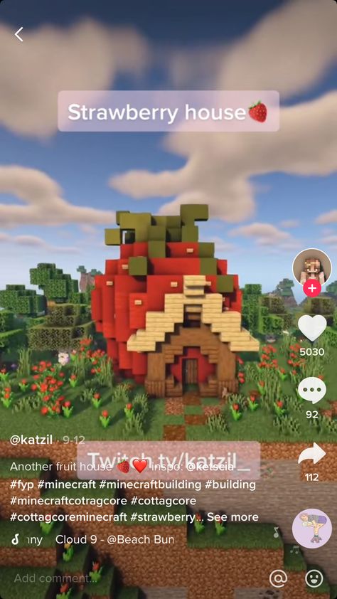 Minecraft Melon Farm Design, Minecraft Apple House, Fruit Minecraft House, Minecraft Butterfly House, Fruit House Minecraft, Strawberry Shortcake Minecraft, Minecraft Rabbit House, Minecraft Bunny House, Minecraft Kawaii Builds