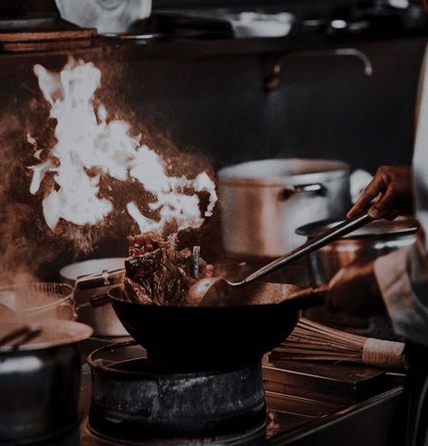 Indigo Aesthetic, Luo Binghe, Ancient Japan, Man Cooking, Female Chef, Personal Chef, Culinary School, Chef Life, Cooking Food