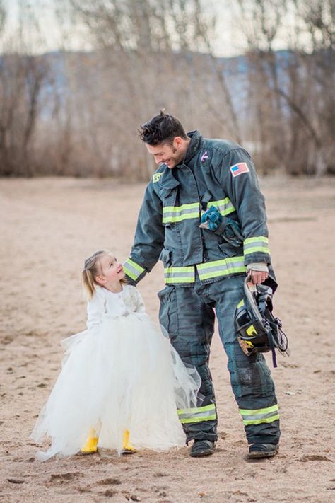 You'll Be Blown Away by This Beautiful Father/Daughter Firefighter-Themed Photo Shoot Firefighters Daughter, Father Daughter Photos, Firefighter Pictures, Photo Shoot Ideas, Photoshoot Themes, New Baby Girls, Father Daughter, Shoot Ideas, Parenting Tips