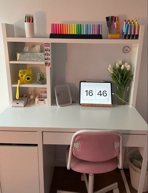 Aesthetic Small Study Desk Ideas, Cute Desk Ideas Aesthetic Pink, Aesthetic Simple Study Desk, Pink Study Table Aesthetic, Aesthetuc Desk, Study Room Ideas, Desk Ideas For Small Spaces, Design My Room, Easy Room Decor