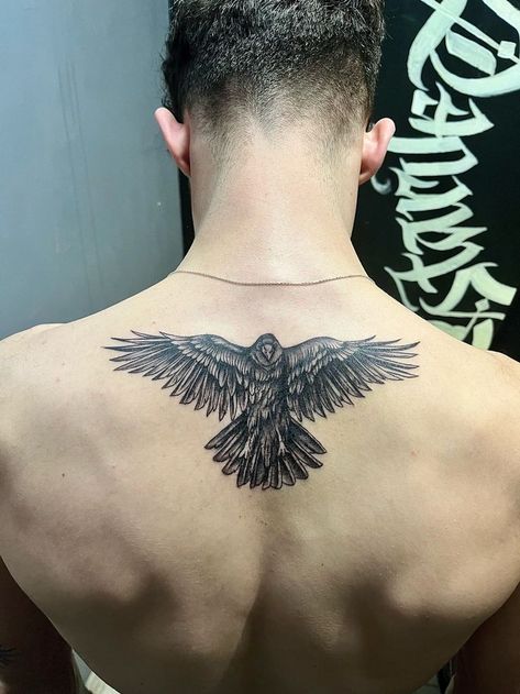 Back Tattoos For Guys Upper, Crow Tattoo Design, Cool Animal Tattoos, Small Back Tattoos, Shoulder Blade Tattoo, Upper Back Tattoos, Private Tattoos, Animal Tattoo Ideas, Finger Tattoo Designs