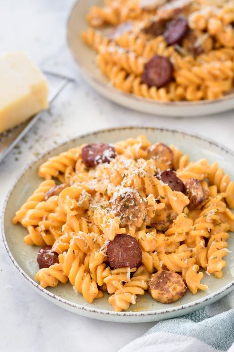 Kielbasa Pasta One Pot Kielbasa, Kielbasa Pasta Recipes, Easy Kielbasa Recipes, Sausage And Pasta, Kielbasa Pasta, How To Cook Kielbasa, Healthy Pasta Dishes, Kielbasa Recipes, Frozen Pasta