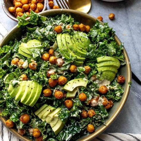 Lemon Kale Caesar Salad is crunch, filling and toped with creamy vegan Caesar dressing and spice roasted chickpea croutons. Kale Cesar Salad, Chickpea Croutons, Hawaiian Bbq Chicken, Lemon Kale, Sailor Bailey, Vegan Caesar Dressing, Baked Tempeh, Roasted Chickpea, Bbq Chicken Thighs