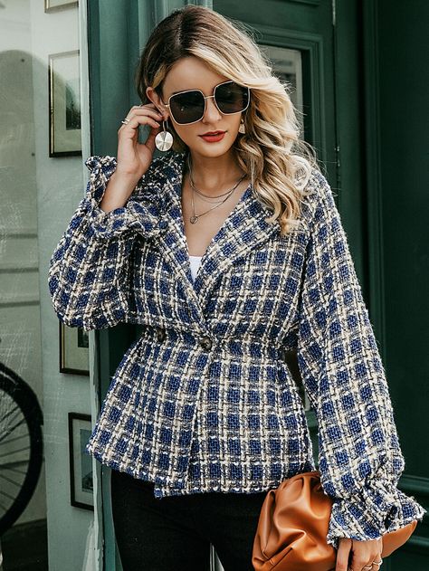 Chiffon Coat, Waist Coat, Spring Outfits 2022 Trends, Outwear Coat, Women Coats, Tweed Coat, Spring Outfits 2022, Early Spring Outfits, Causual Outfits