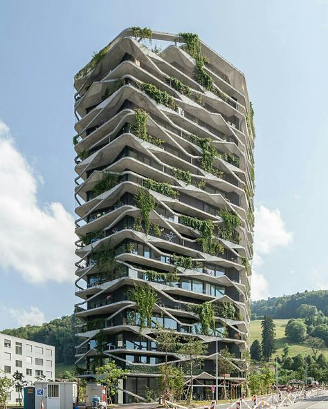 Garden Tower, Green Tower, Architecture Cool, Tower Apartment, Casa Interior, Green Facade, Eco Architecture, Genius Loci, Skyscraper Architecture