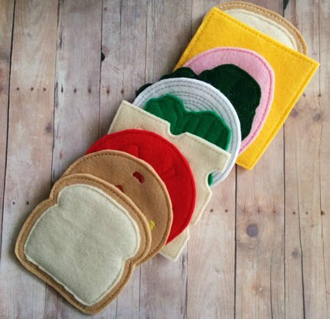 Onion Slice, Tomato Slice, Felt Toys Diy, Felt Food Patterns, Felt Food Diy, Pretend Play Food, Felt Play Food, Bread Cheese, Pretend Food