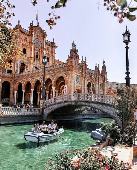 Seville, Spain Travel Photography Europe, Spain Aesthetic, Spain Travel Guide, Couple Travel, Seville Spain, Travel Photography Inspiration, Photography Beach, Voyage Europe, A Bridge