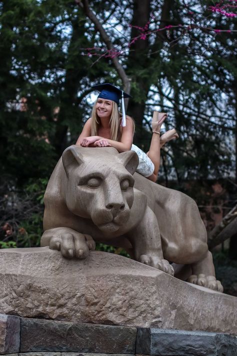 Penn State Graduation, Graduation Picture Ideas, Penn State College, Graduation Outfit College, College Grad Pictures, Graduation Pic Ideas, College Graduation Photoshoot, Graduation Picture, Graduation Photoshoot